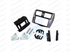 KIT PER SISTEMA DOPPIO DIN TOYOTA LANDCRUISER (J150) '10>